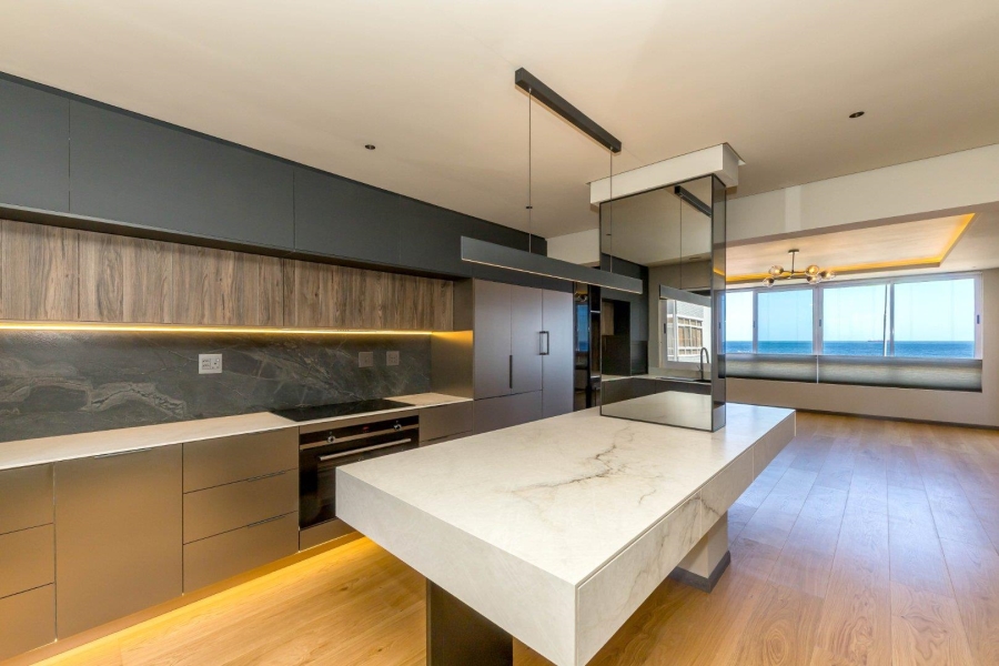 2 Bedroom Property for Sale in Sea Point Western Cape